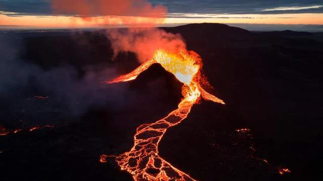 反思：湯加海底火山噴發(fā)，通信被毀全境失聯(lián)